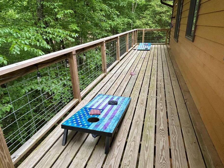 Treehouse Cabin With Mountain, River Views And Arcades Blue Ridge Exterior photo